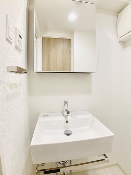 ＹＯＵ　Ｉ　ＣＯＵＲＴの洗面所