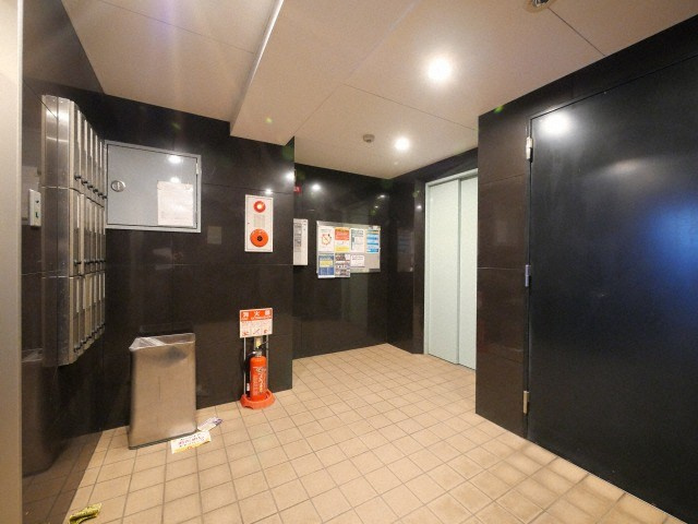 グランパシフィック桜川のロビー