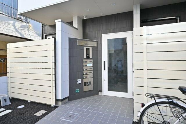 パルゼ東長崎のエントランス