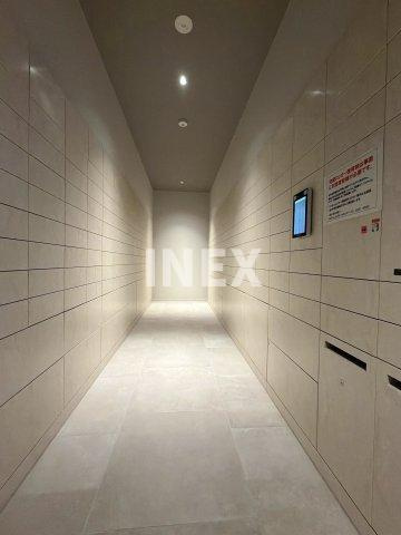 横浜市中区若葉町２丁目の賃貸マンションのロビー