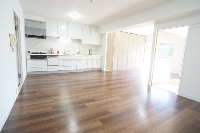 阪急宝塚逆瀬台マンションの居間・リビング