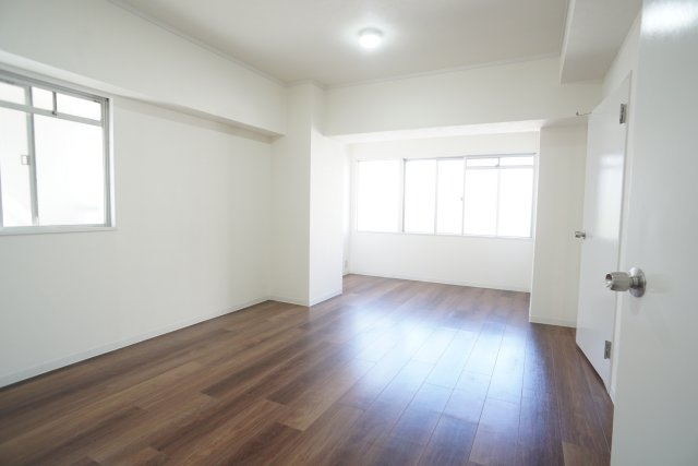 阪急宝塚逆瀬台マンションの寝室