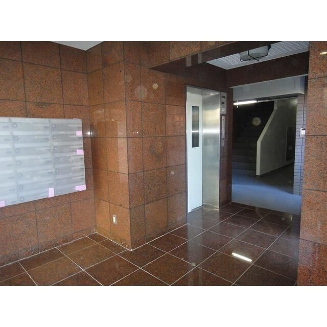 ガーデンクレスのエントランス