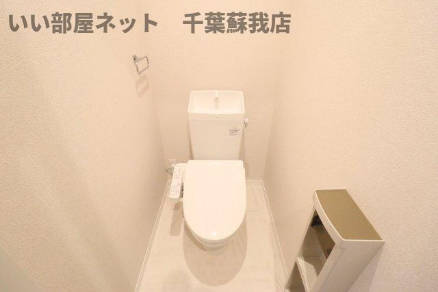 ビクトワールⅡのトイレ|落ち着いた色調のトイレです