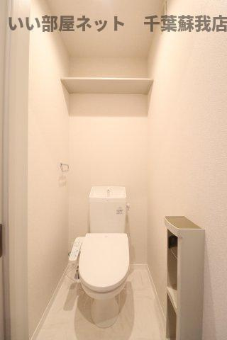 ビクトワールⅡのトイレ|落ち着いた色調のトイレです