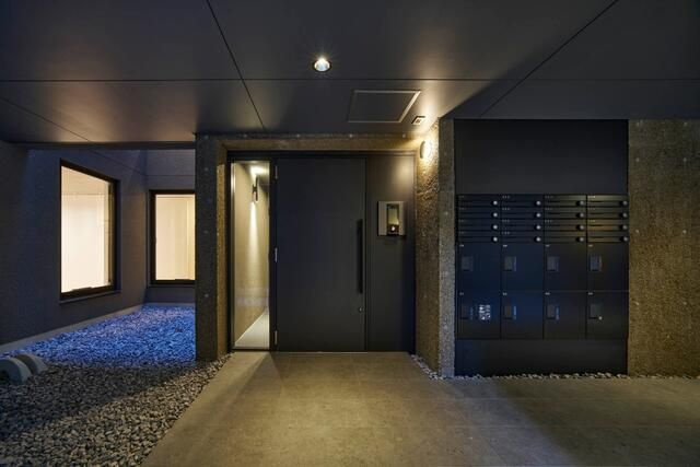 ｔｈｅ　ｔｒｉａｓ　ｎｉｓｈｉｎｉｐｐｏｒｉのエントランス