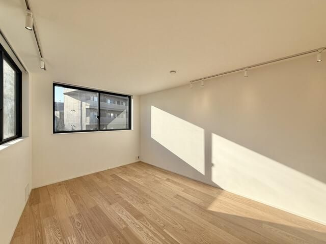 ｔｈｅ　ｔｒｉａｓ　ｎｉｓｈｉｎｉｐｐｏｒｉの寝室