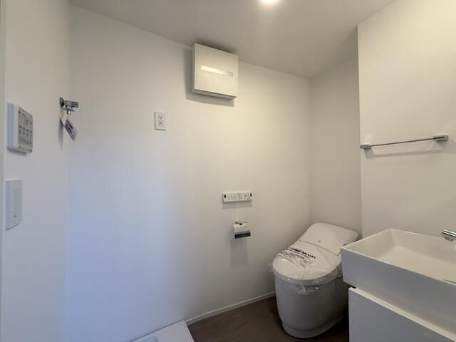 ｔｈｅ　ｔｒｉａｓ　ｎｉｓｈｉｎｉｐｐｏｒｉのトイレ