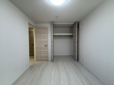 【洋室】 | スペチアーレ城北公園