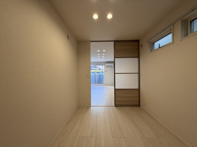 【洋室】 | スペチアーレ城北公園