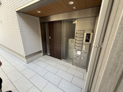 【エントランス】 | スペチアーレ城北公園