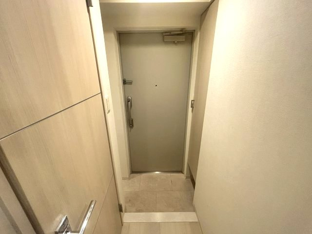 ブルーメ本山の玄関