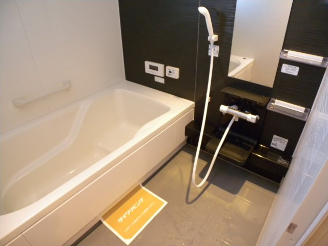 デルニエコートの浴室