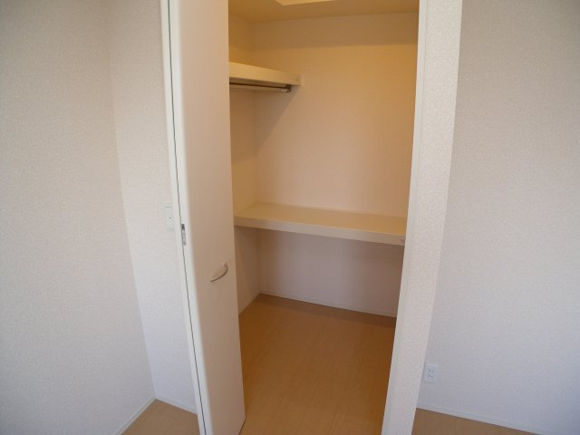 デルニエコートの収納