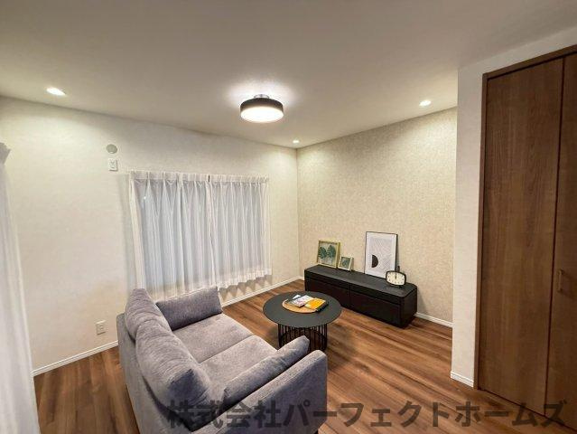 長尾元町7丁目戸建の居間・リビング|居間です