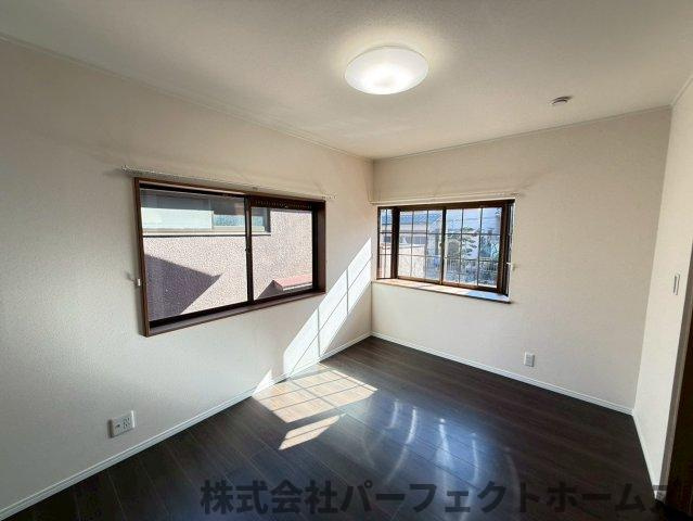 長尾元町7丁目戸建の洋室|スタンダードな洋室です