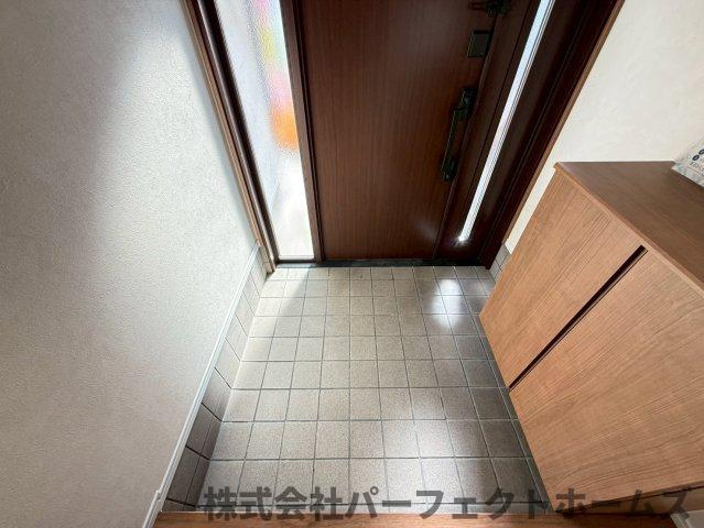 長尾元町7丁目戸建の玄関|ゆったりとした玄関です