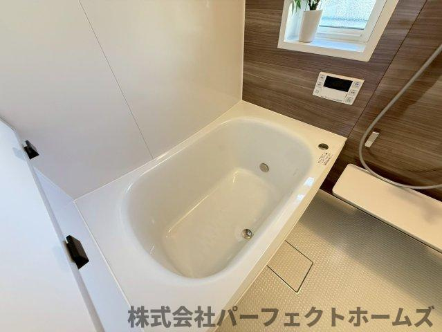 長尾元町7丁目戸建の浴室|お風呂です