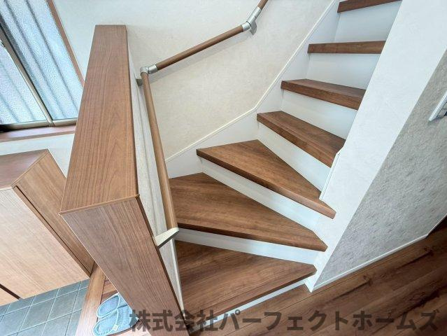 長尾元町7丁目戸建の内装|内装は落ち着いています