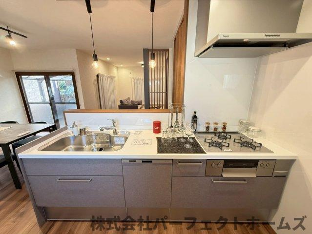 長尾元町7丁目戸建のキッチン|コンパクトなキッチンで掃除もラクラク