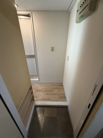 ベル天満の玄関