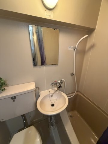 ベル天満の洗面所