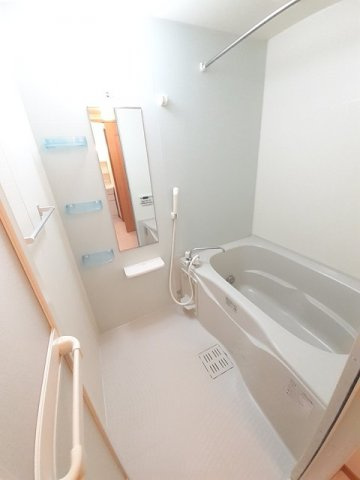 ネオ・グレイスＢの浴室