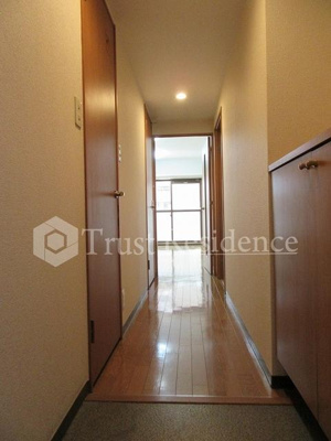 【玄関】 | ヒル・イーストＳＳ