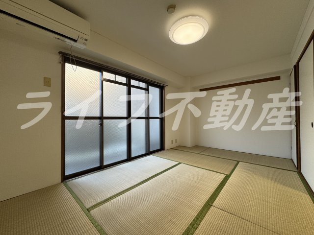 メゾン大和枚岡の和室|ゆったりとくつろげる和室です