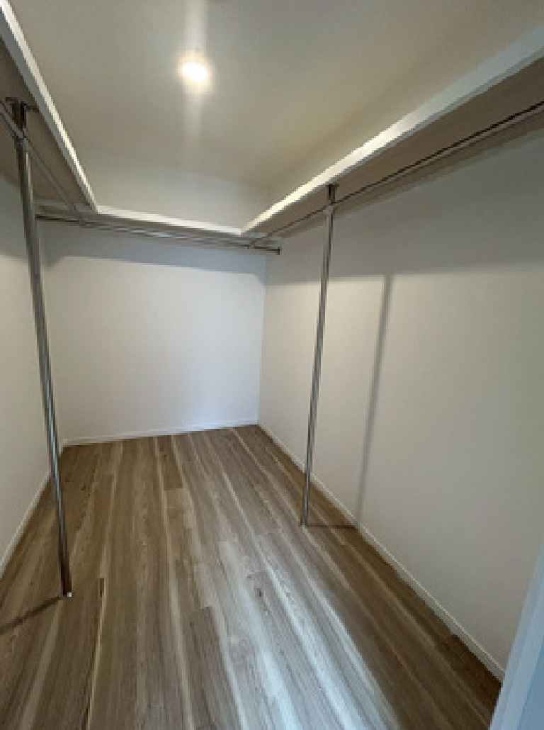 クレール洋光台テラスハウスレフトウィング【仲介手数料無料】ルーフバルコニーの洋室