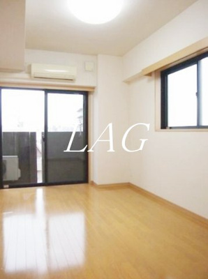 【居間・リビング】 | ルーブル北新宿 | 洋室のお部屋です。