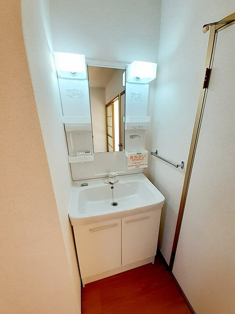 コーポいけのうえの独立洗面台|洗面所