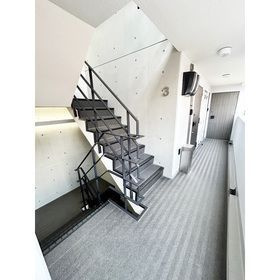 プラティーク住吉の玄関