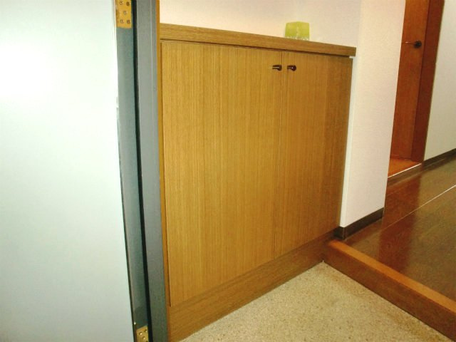 レジデンス東雲の玄関