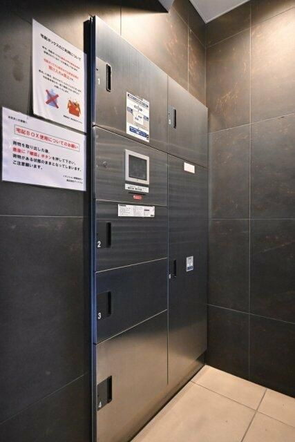 ディアレイシャス王子神谷のエントランス