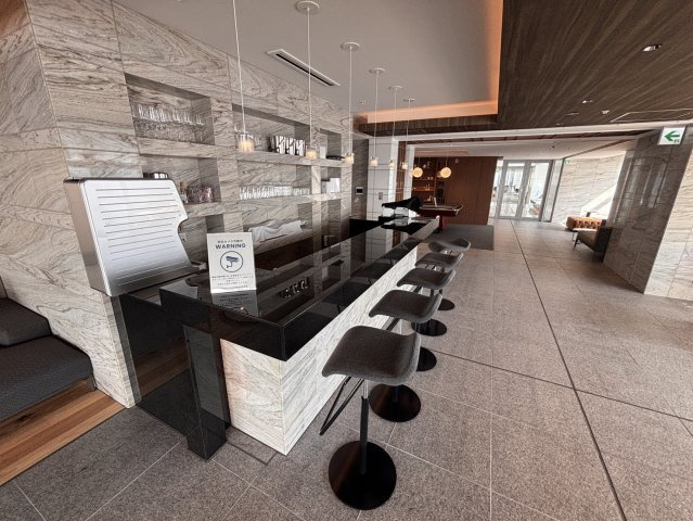 【共用施設 PARK T棟 SKY LOUNGE OCEAN】
東京湾を臨む48階のバーラウンジ