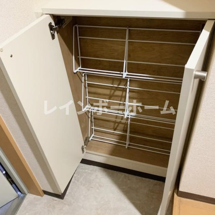 エクセレント東綾瀬の玄関