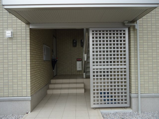 サンパレス・ムーンパレス　ムーンパレスのエントランス