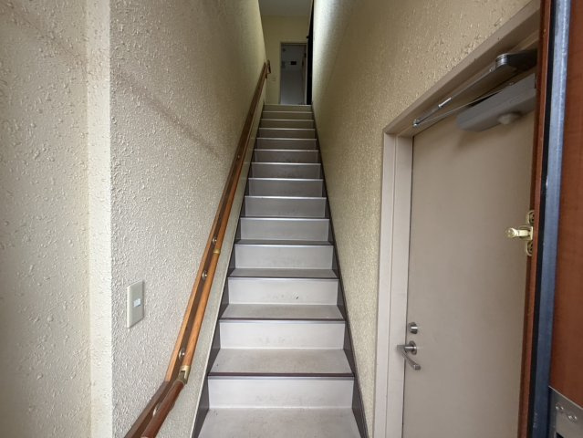 小清水ビルの内装