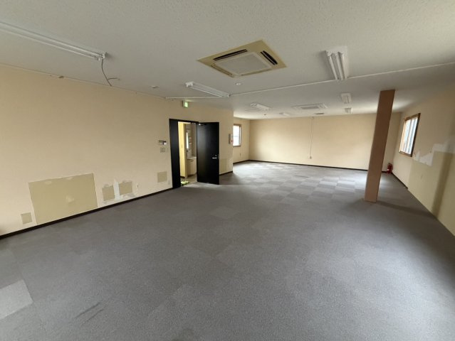 小清水ビルの内装