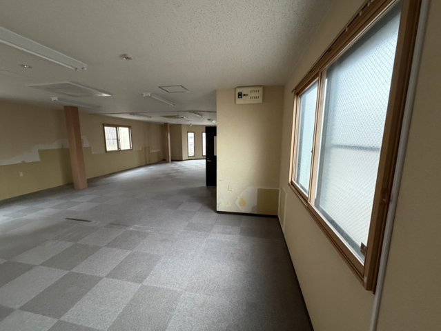 小清水ビルの内装