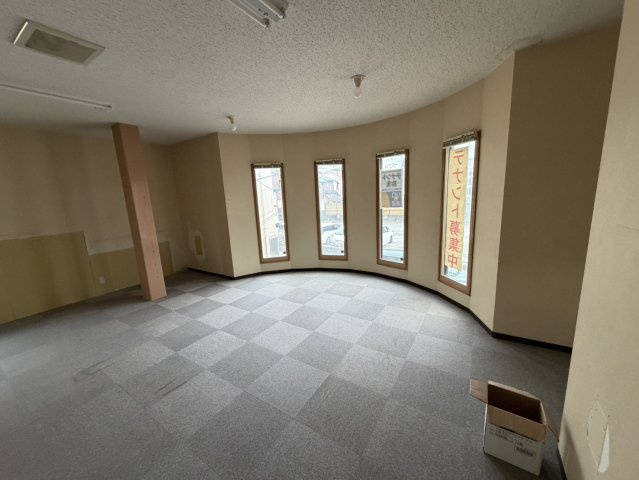 小清水ビルの内装