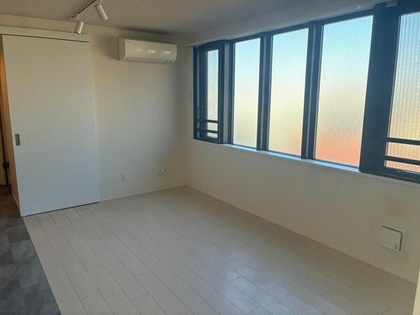 ｏｍｏｃｉ　ａｄ’　ＯＹＡＭＡの居間・リビング