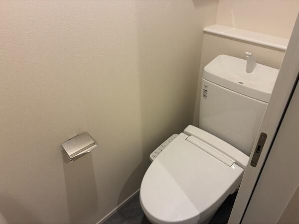 ｏｍｏｃｉ　ａｄ’　ＯＹＡＭＡのトイレ