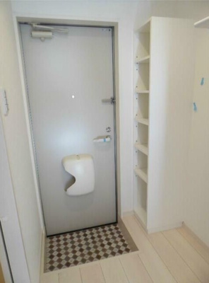 【玄関】 | ハーミットクラブハウス石川町 KANAテラス2