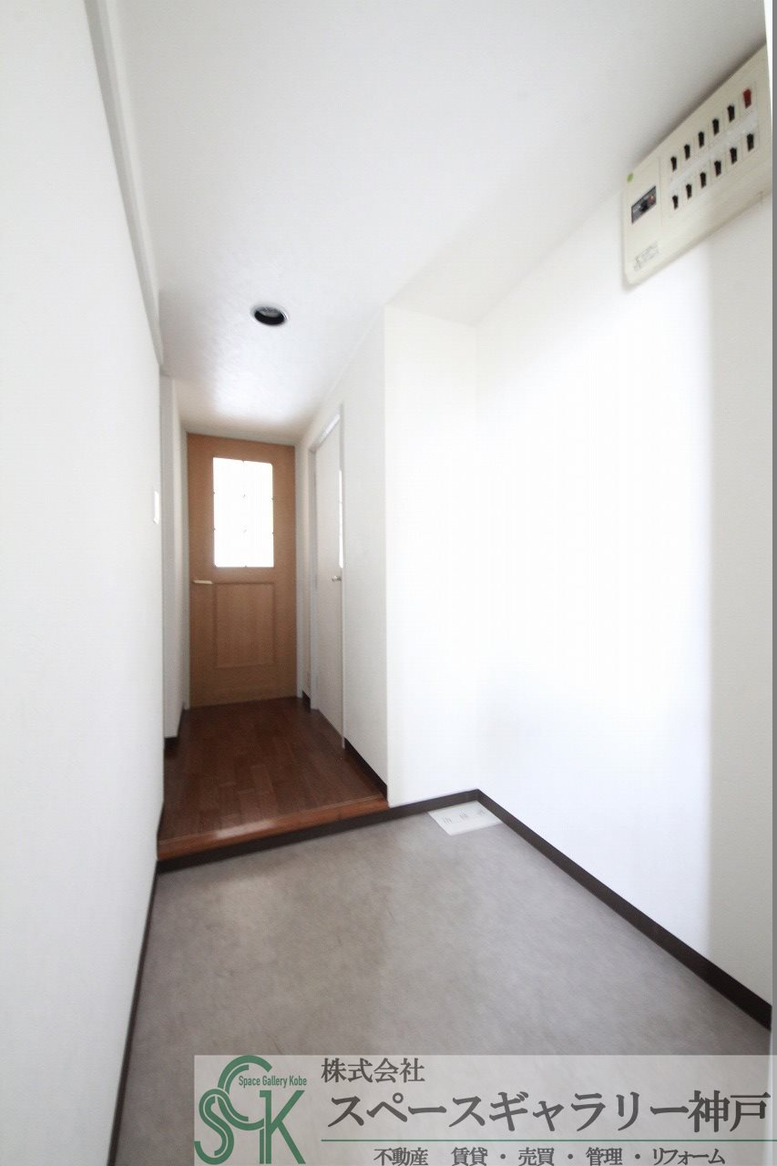 コモンパレス清水が丘の玄関|※お部屋により仕様が異なる可能性があります。