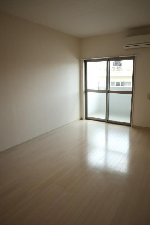 オズレーベルの居間・リビング