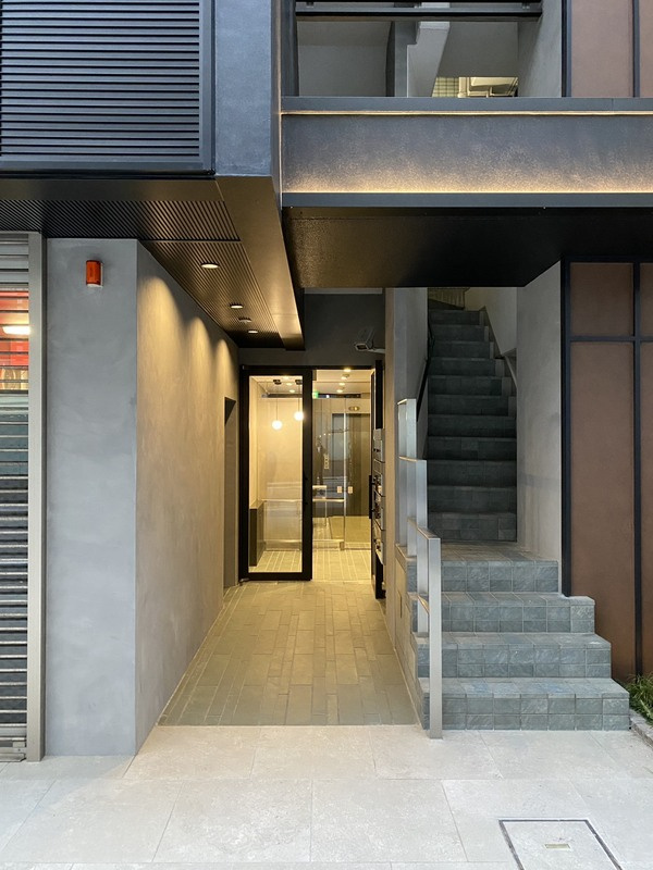 TRUST VALUE 麹町 (トラストバリュー麹町)のエントランス