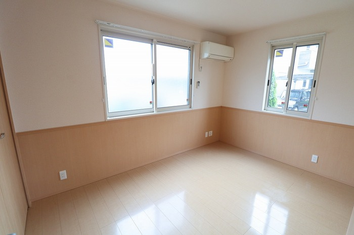 Amour(アムール)の寝室|大型クローゼット完備♪