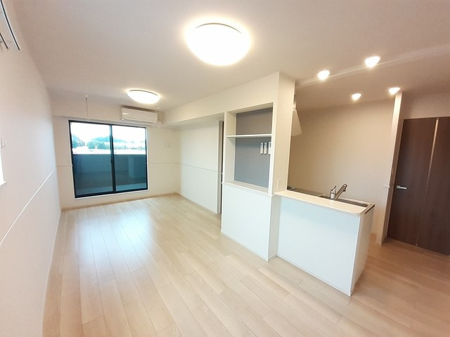 アミティエの居間・リビング